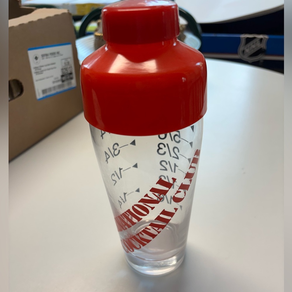 COCKTAIL SHAKER